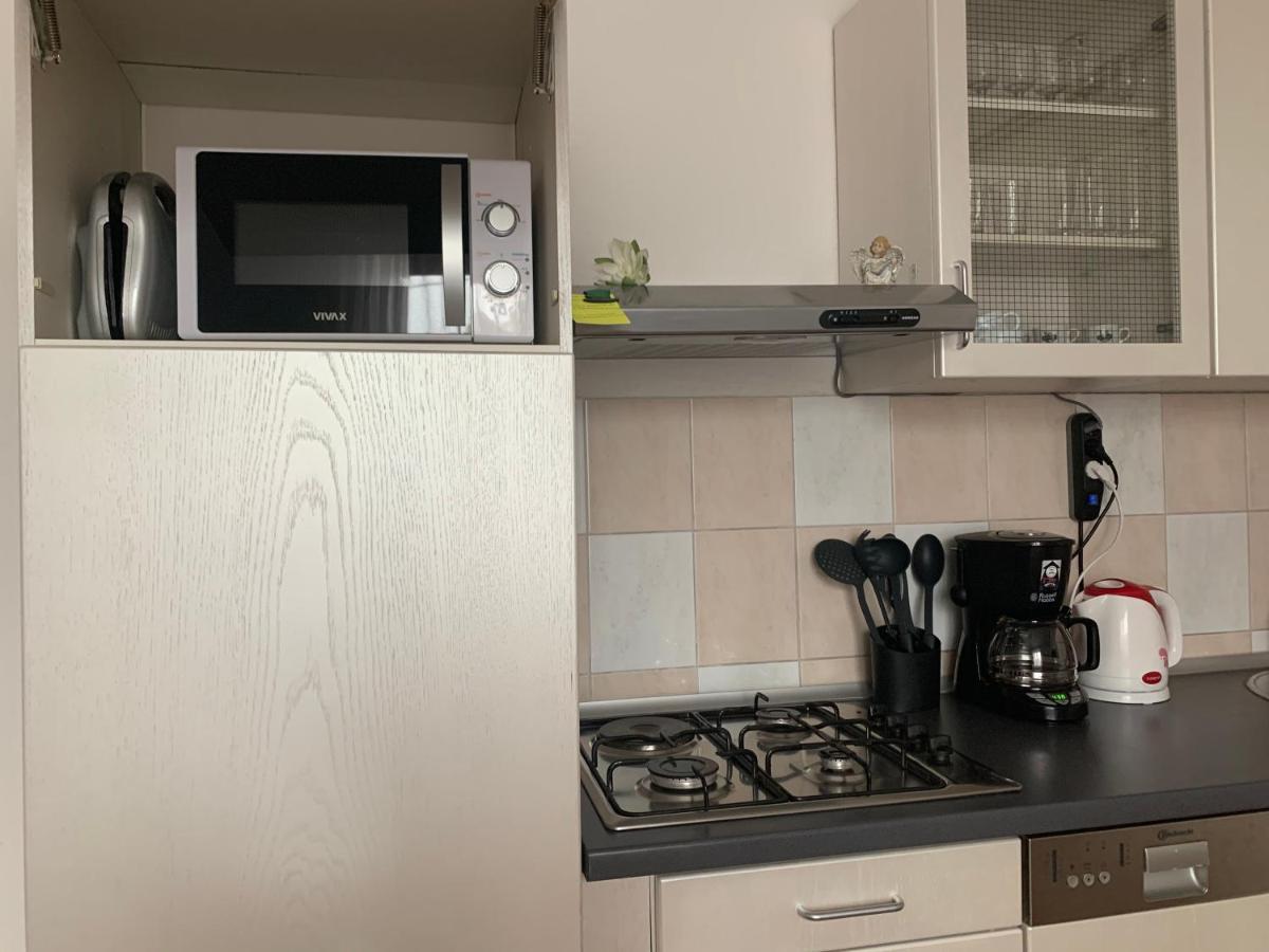 Apartmani Spomenka Селине Екстер'єр фото