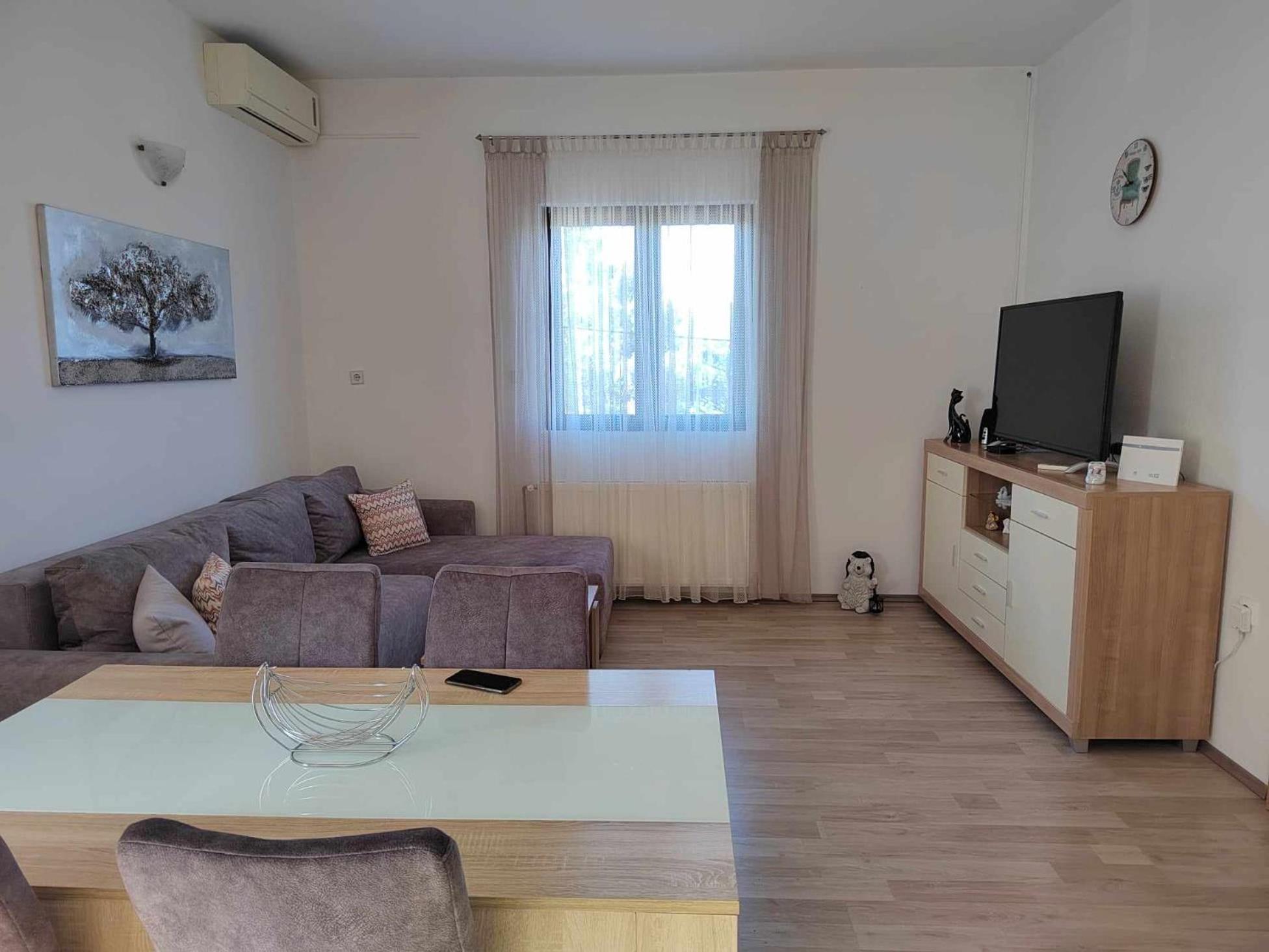 Apartmani Spomenka Селине Екстер'єр фото