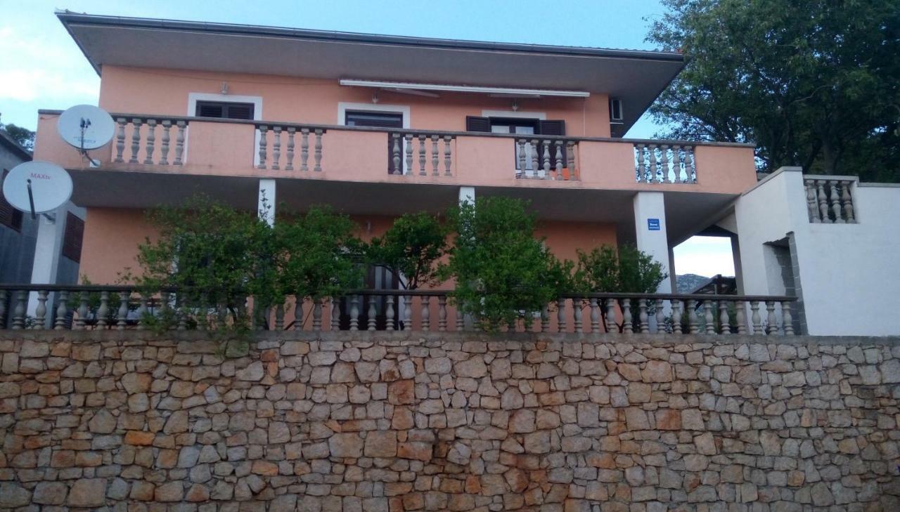 Apartmani Spomenka Селине Екстер'єр фото