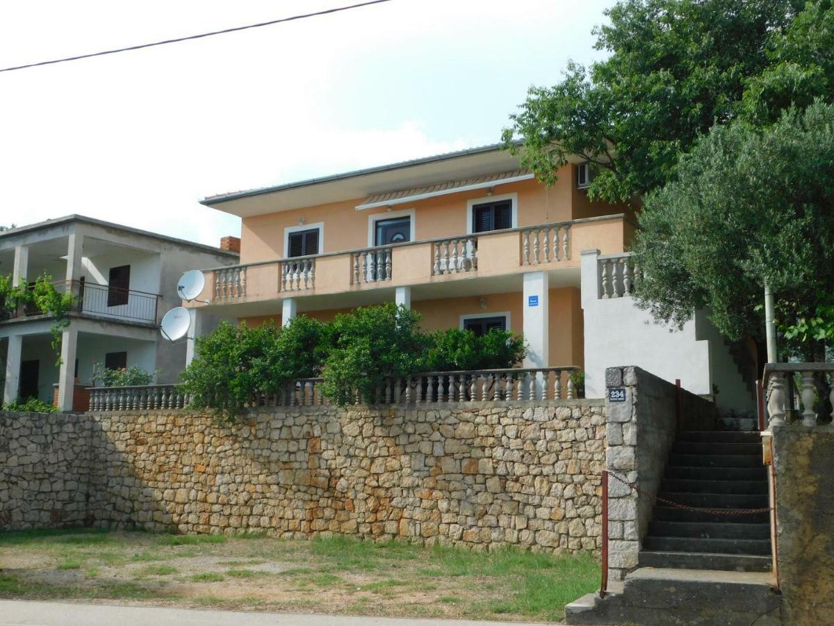 Apartmani Spomenka Селине Екстер'єр фото